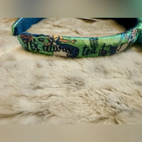 NWT *Discontinued* Disney Epcot UK Alice In Wonderland Minnie Ears Headband - Picture 4 of 5